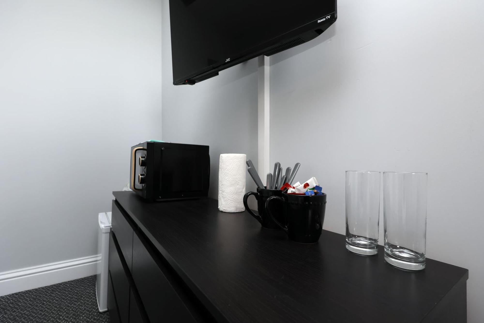 En-Suite Double Rooms, Smart Tv Comfy Style Лланелли Экстерьер фото
